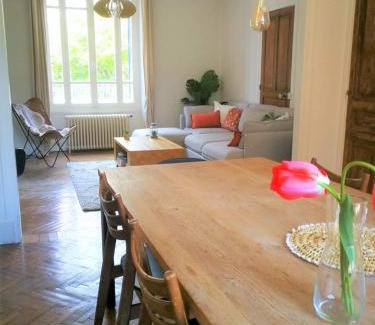 Montbard Casa | Charmante maison bourguignonne avec grand jardin et parking