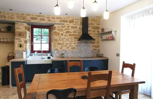 Carlux Casa | Charmante Maison de Bourg en Périgord Noir, Dordogne