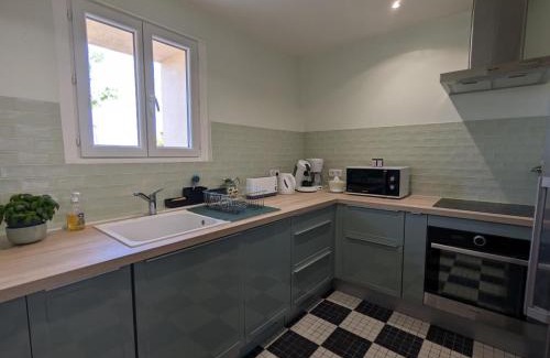 Charente Limousine Casa | Charmante Maison de Campagne avec Piscine Chauffée en Charente - FR-1-653-278