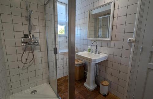 Charente Limousine Casa | Charmante Maison de Campagne avec Piscine Chauffée en Charente - FR-1-653-278