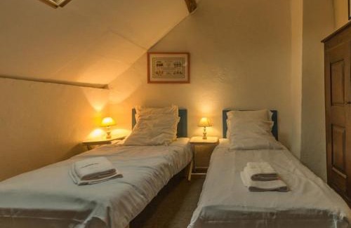 Guerande Casa | Charmante maison de paludier à Guérande, proche mer, jardin, tyrolienne, WIFI, Canal+, équipements bébé - FR-1-306-1102