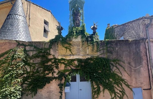 Cadenet Casa | Charmante Maison de Village Avec Jardin en Provence