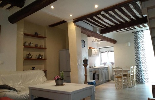 Apt Casa | Charmante Maison de village avec Jacuzzi