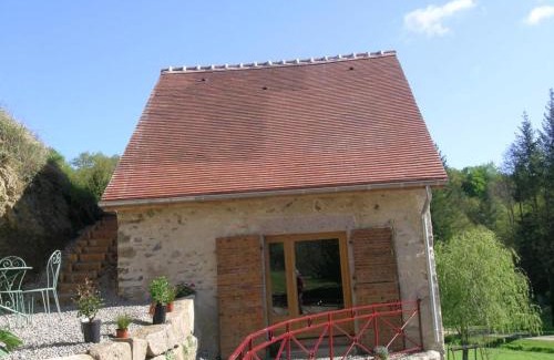 Vernusse Casa | Charmante Maison "Duplex" avec Piscine Chauffée, Sauna et Jardin dans un Domaine de 15 ha - FR-1-489-208