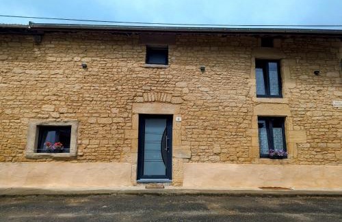 Han-les-Juvigny Casa | Charmante maison de campagne avec terrasse et jardin - 2 appartements rénovés - FR-1-585-133