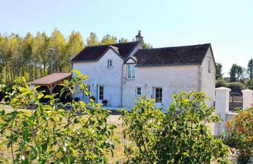 Rilly-sur-Vienne Casa | Charmante maison avec piscine et grand jardin en Touraine, proche châteaux de la Loire et Futuroscope - FR-1-381-481