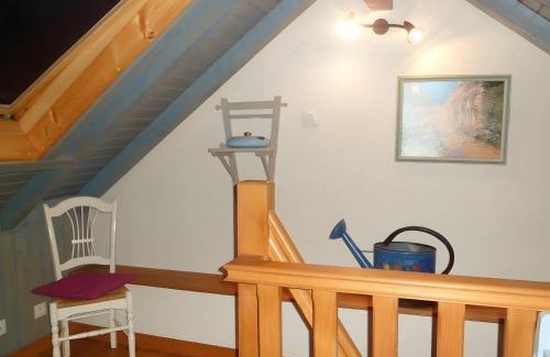 Servance-Miellin Casa | Charmante Maison Les Volets Bleus