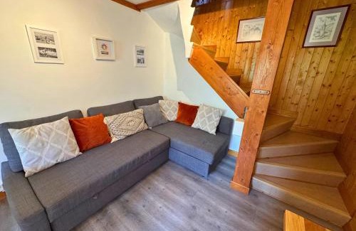 Praranger Casa | Charmante maison rénovée 2 étages, terrasse Ouest, 4 km des Menuires, wifi gratuit, animaux bienvenus - FR-1-452-167