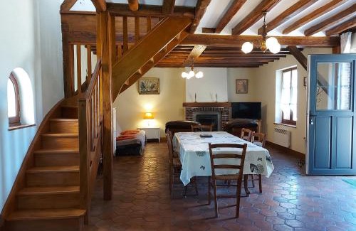 La Saucelle Casa | Charmante Maison Rénovée avec Jardin, BBQ et Loisirs à La Saucelle - FR-1-581-13