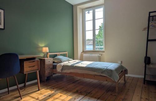 Gondeville Casa | Charmante maison XIXe sur Jarnac avec 3 chambres, cour privative & parking - FR-1-653-280