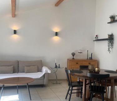 Dagneux Apartamento | Charmante Maisonnette au calme, proche de Lyon