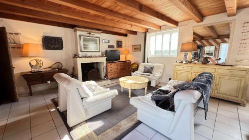 La Couarde-sur-Mer Villa | Charmante villa au centre de la Couarde avec cour