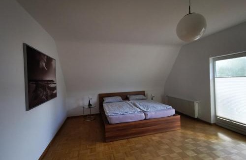 Eiserfeld Apartamento | Charmantes Ferienhaus Casa Ella mit Balkon Nähe Kinderklinik