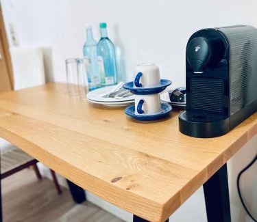 Lutherviertel Casa | Charmantes Zimmer mit Parkplatz & Restaurant