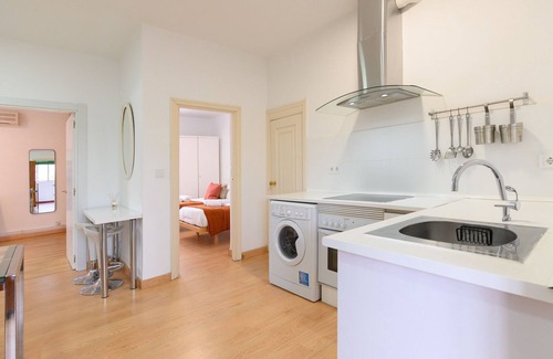 Área de negocios Four Towers Apartamento | Charmartin 4 Torres: 2 dormitorios ideal para familias y viajeros de negocios .Temporal