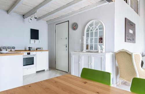 Moltrasio Apartamento | Charme and Lake View - byMyHomeinComo