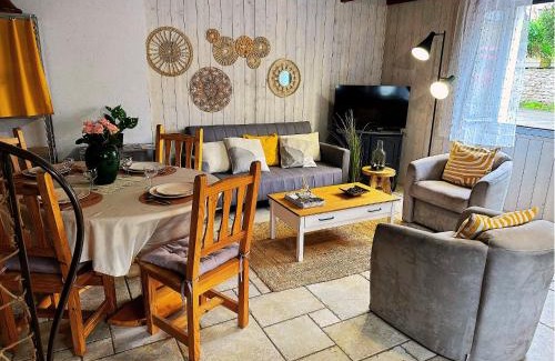 Locmiquelic Casa | Charme & comfort, Terrace, 5 minutes by boat from Lorient
