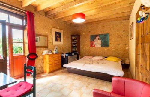 Asnieres sur Vegre Casa | Charme et authenticité : gîte pour 4 pers. en bord de rivière avec jardin enchanteur en Sarthe - FR-1-410-236