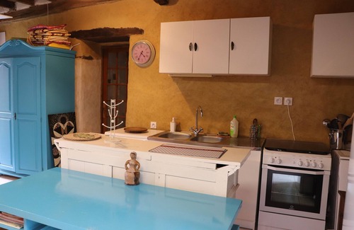 Saint-Meen-le-Grand Cabaña | Charme et Nature - Room in a mud house in Brocéliande country