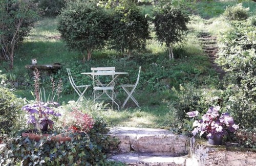 Saint-Cirq-Lapopie Casa | Charme, Jardin et Superbes Vues sur St-cirq