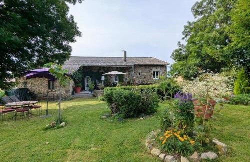 Saint-Victor-sur-Arlanc Cama Y Desayuno | Charme rural rénové en pleine nature - FR-1-582-503