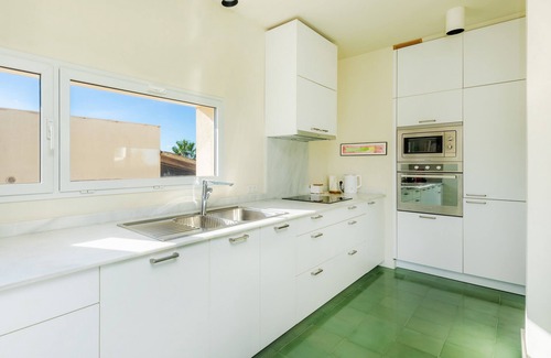 Urbanizacion Mont Ferrutx Casa | Encantadora y moderna Villa Mercedes con una vista única al mar.