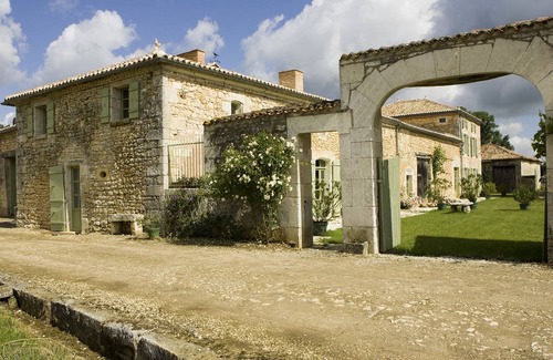 Saint-Germain-de-Montbron Otro | Casa con encanto cerca de la Dordogne, piscina