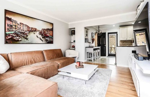 Milford Casa | Charming 4 Bedroom - Close to Downtown
