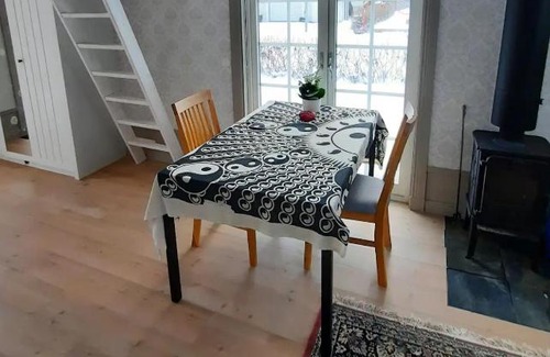 Hudiksvall Apartamento | Charmigt hus och mysigt boende!