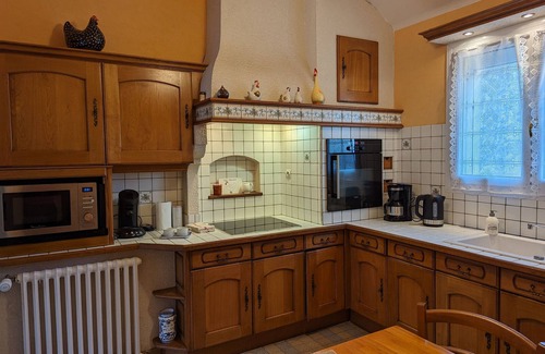 Cesarville-Dossainville Cabaña | Casa rural tranquila con terraza privada, 4 habitaciones, cerca de París y castillos del Loira