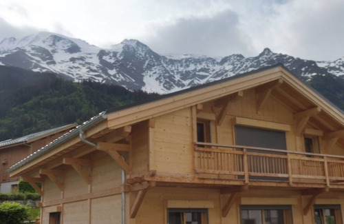 Les Contamines-Montjoie Apartamento | Encantador apartamento en chalet en el centro del pueblo, 3 habitaciones (5 / 6pers)