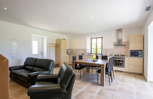 Montferrand-du-Perigord Cabaña | Casa rural en la campiña con terraza, terreno privado y todas las comodidades modernas