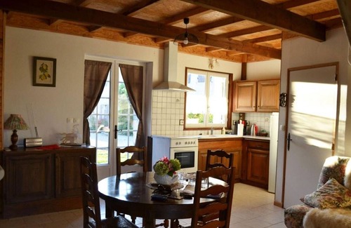 Saint-Sulpice-de-Cognac Cabaña | Escapada en la naturaleza: Casa con jardín privado, chimenea y actividades ecuestres en Charente