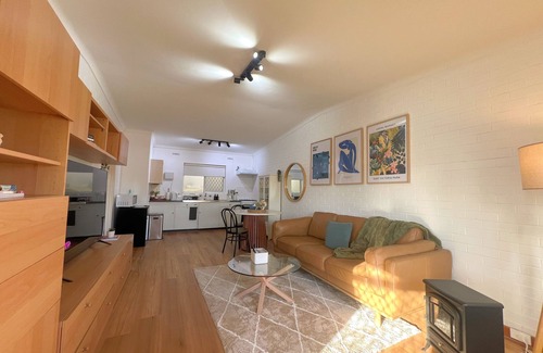 East Victoria Park Apartamento | Charming 1-bedroom apartment with WiFi, AC in vibrant East Victoria Park