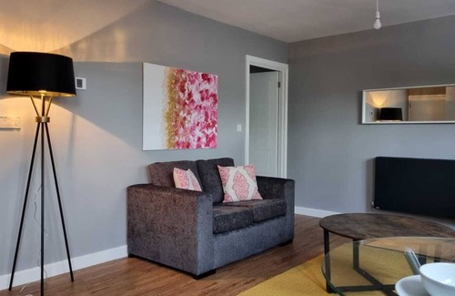 Knightcote Apartamento | Charming 1-bed Apartment Near Redditch Town Centre