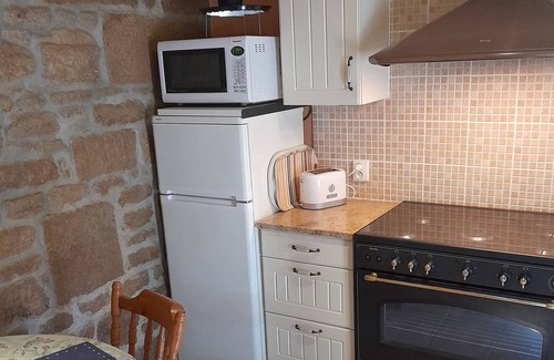 Coulouvray-Boisbenatre Cabaña | Charming 1-Bed Cottage in Calvados
