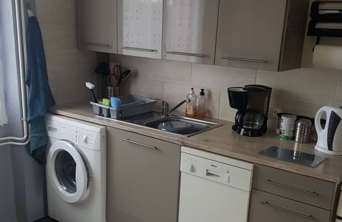 Oradour-Fanais Apartamento | Charming 1-Bed Apartment in Oradour-Fanais