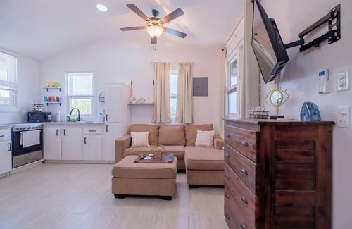 Cayo Corker Apartamento | Charming 1-bed studio apartment in awesome Caye Caulker with AC