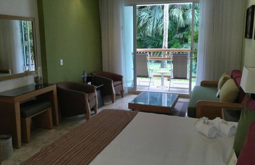 Las Jarretaderas Complejo | Charming 1-bedroom Suite in lovely Nuevo Vallarta with fitness room, AC