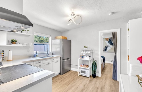 Pompano Beach Casa | Charming 1-bedroom house with WiFi and AC in less than 4 miles from the beach!