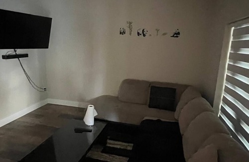 Abbotsford Apartamento | Charming 1-bedroom apartment with WiFi, AC in delightful Abbotsford