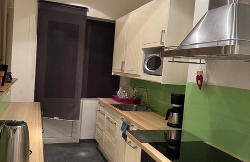 Ilot Sacre Apartamento | Charming 1 bedroom apartment in Bruxelles. Grand Place and Gallery Royal area.