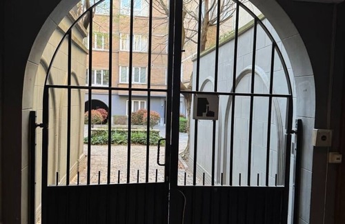 Ilot Sacre Apartamento | Charming 1 bedroom apartment in Bruxelles. Grand Place and Gallery Royal area.