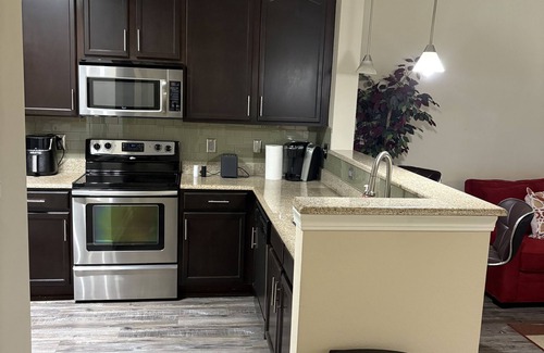 University Place Apartamento | Charming 1-bedroom apartment in phenomenal Charlotte with WiFi, fitness room