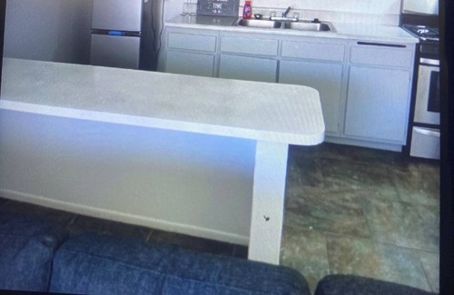 Victorville Apartamento | Charming 1-bedroom apartment in excellent Adelanto with WiFi, AC