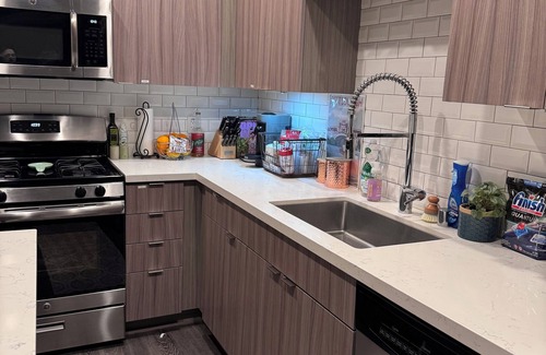 Atwater Village Apartamento | Charming 1-bedroom apartment with hot tub, 1 mile from Griffith Park!