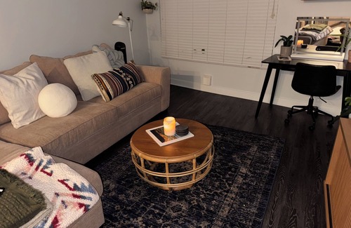 Atwater Village Apartamento | Charming 1-bedroom apartment with hot tub, 1 mile from Griffith Park!