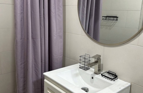 Piarco Apartamento | Charming 1-bedroom apartment in fabulous Piarco with AC
