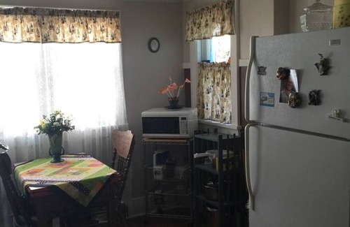 Allegan Apartamento | Charming 1-bedroom apartment with WiFi, AC in peaceful Allegan