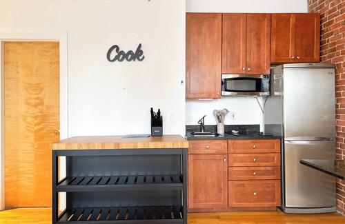 Columbus Apartamento | Charming 1-bedroom apartment in superb Boston with WiFi, AC